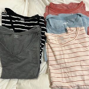 Lot of 5 Old Navy women’s t shirts- size L various colors